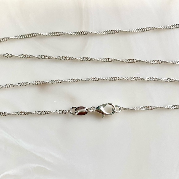 Beautiful wave 30” Sterling silver 925 Chain - Picture 2 of 6